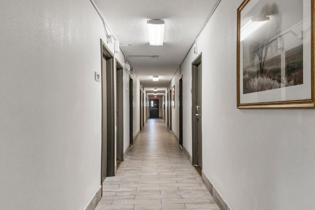 Sutter Inn Yuba City Extérieur photo
