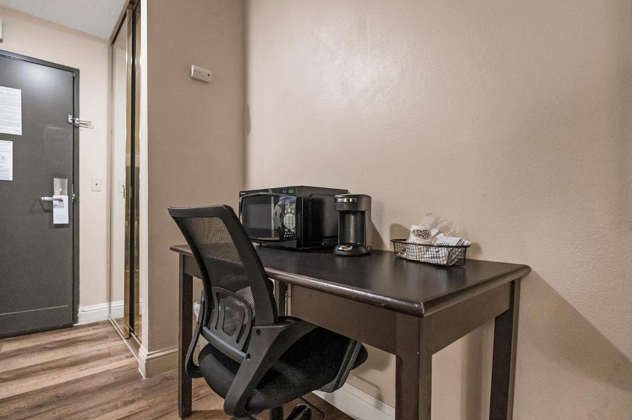 Sutter Inn Yuba City Extérieur photo