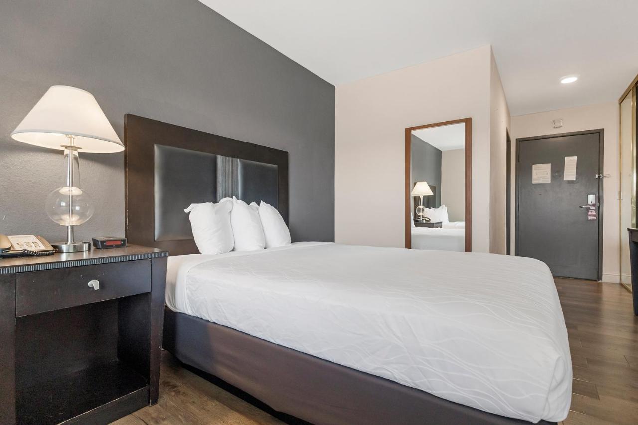 Sutter Inn Yuba City Extérieur photo
