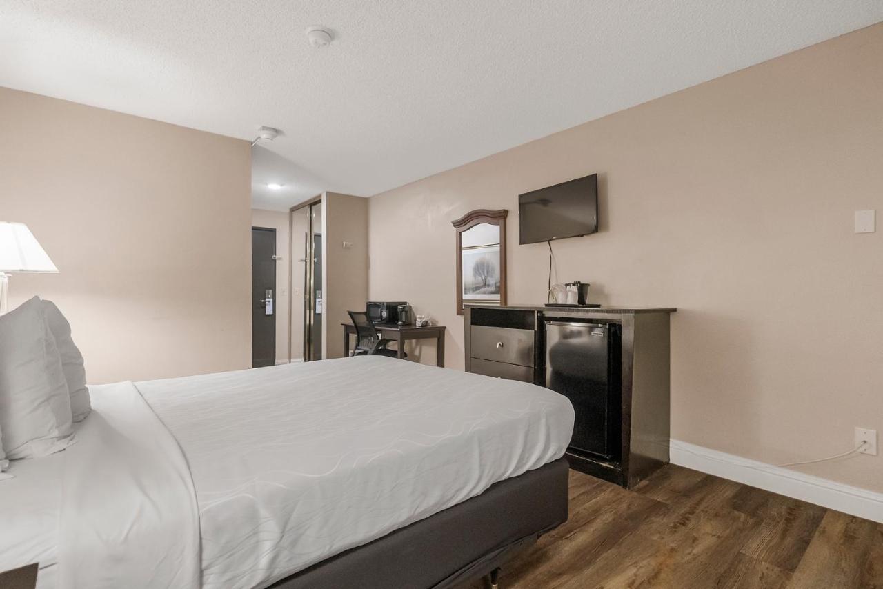 Sutter Inn Yuba City Extérieur photo