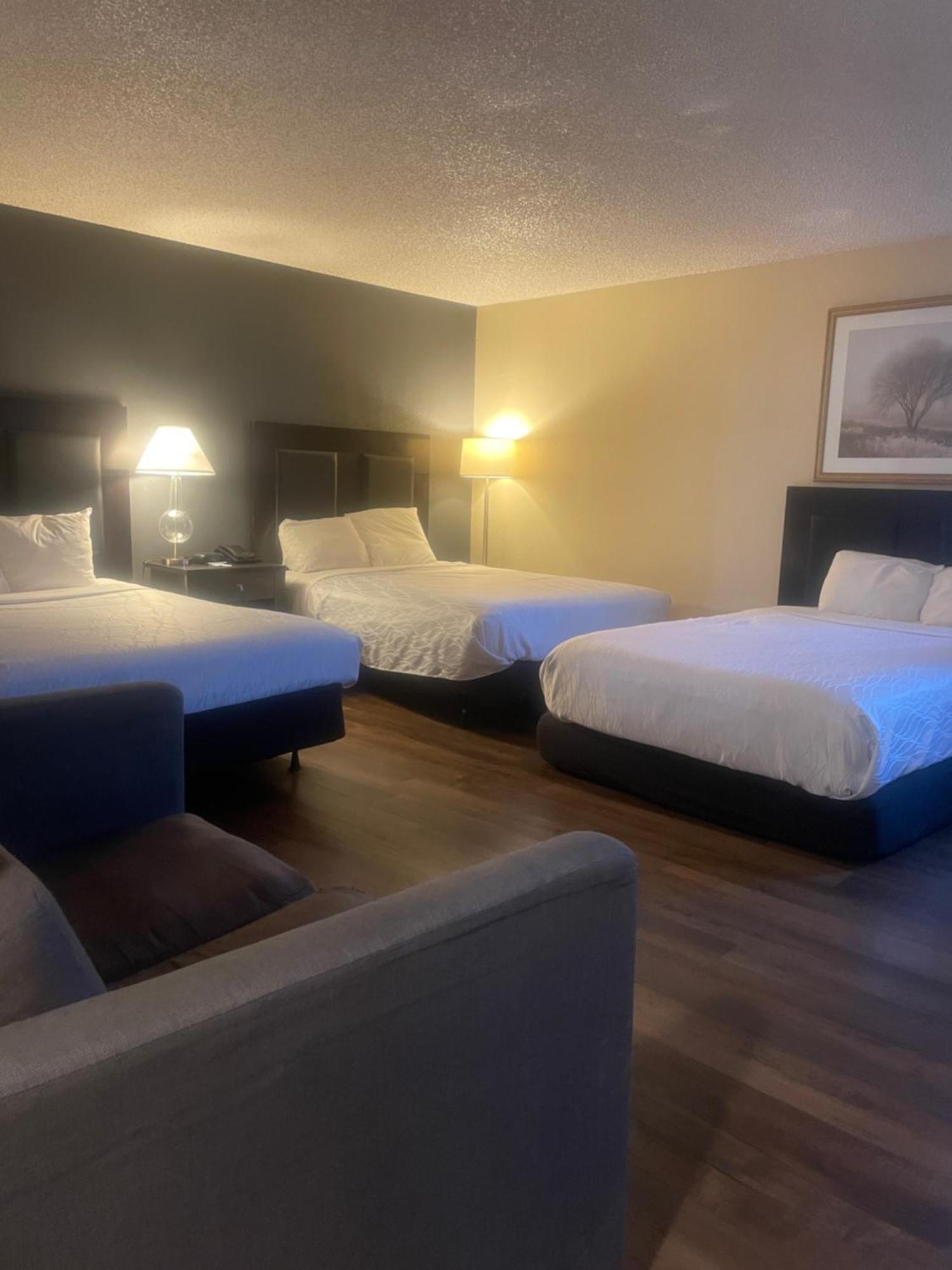 Sutter Inn Yuba City Extérieur photo